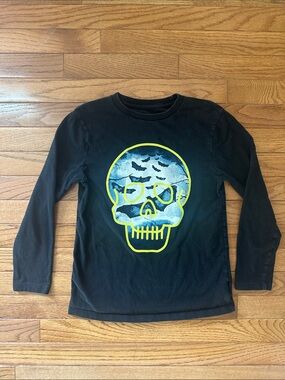 💀GAP kids Black Long-Sleeve Tee with Neon Yellow-Outlined Skull medium youth